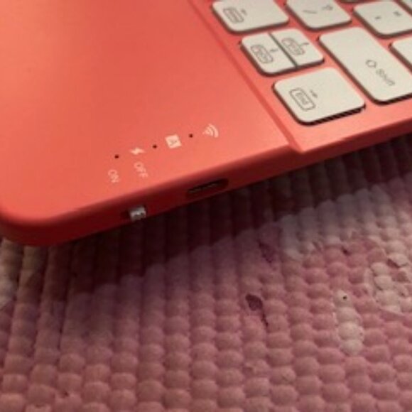 💖 Clickin’ Cute: Pink Glow-Up Keyboard w/ Touchpad Magic! 💻✨ - Picture 2 of 4